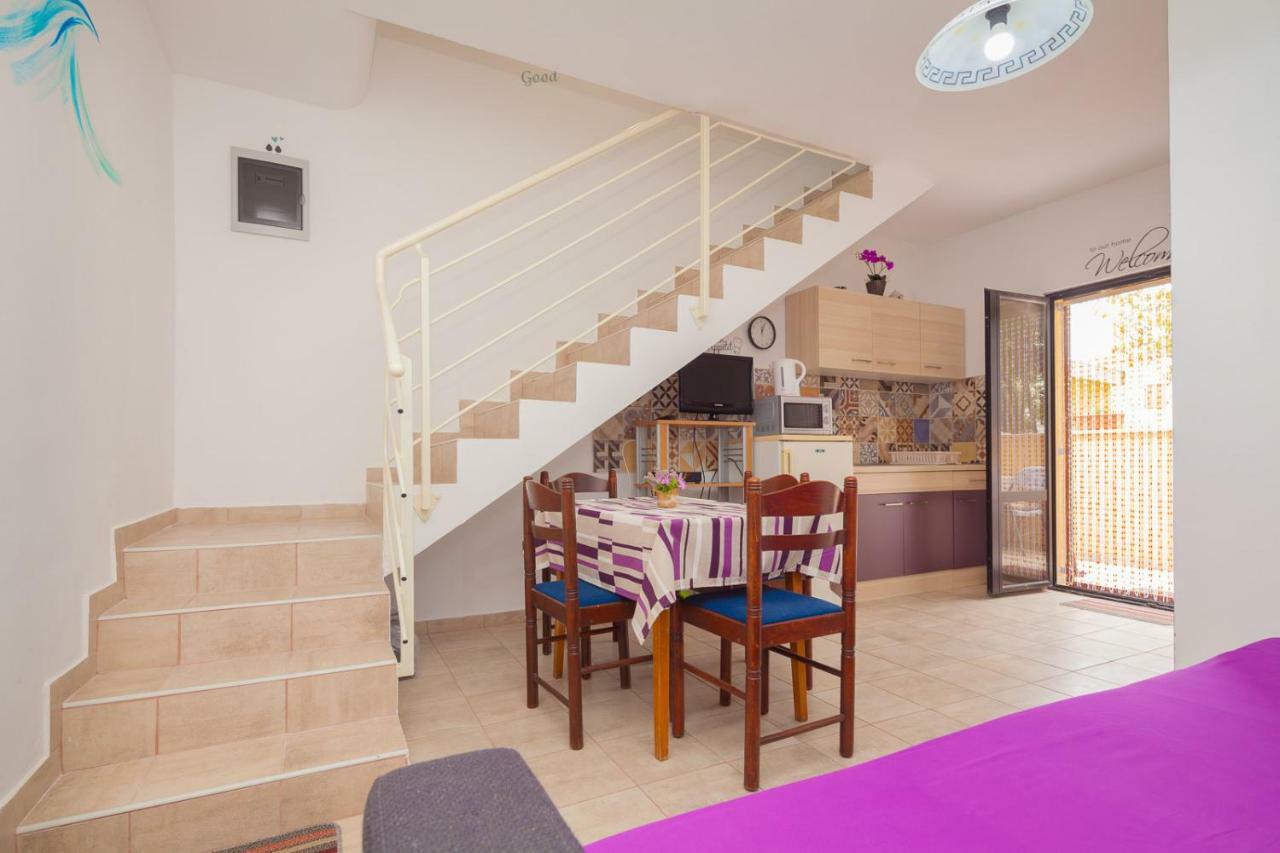 Apartament Miramare Pomer Zewnętrze zdjęcie