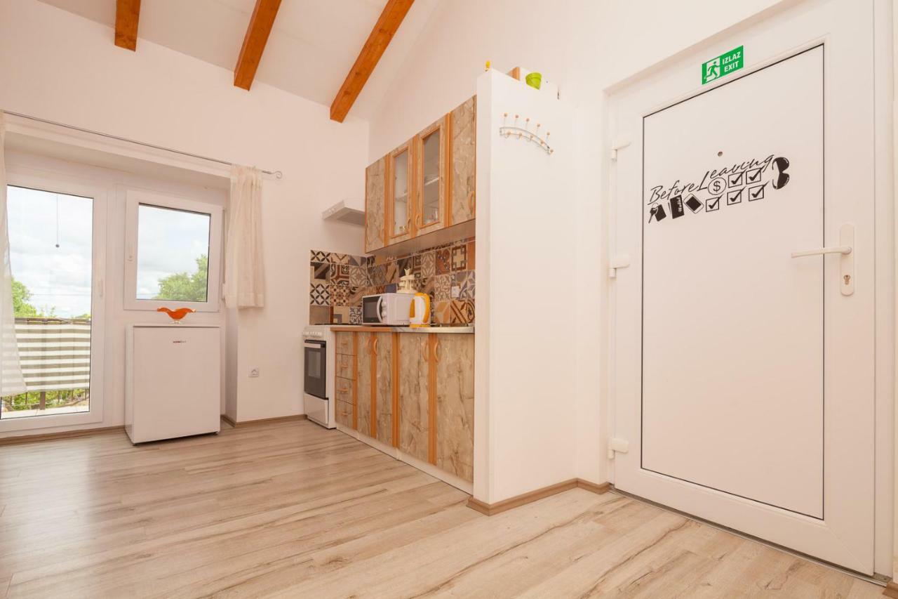 Apartament Miramare Pomer Zewnętrze zdjęcie