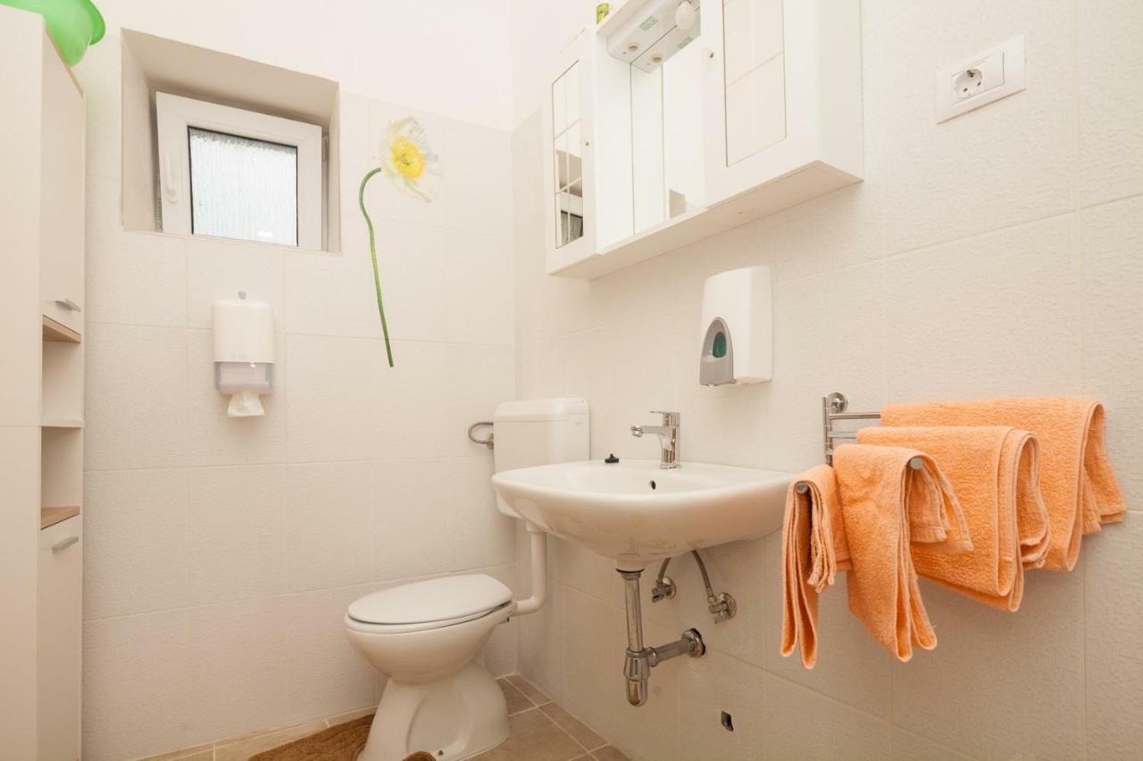 Apartament Miramare Pomer Zewnętrze zdjęcie
