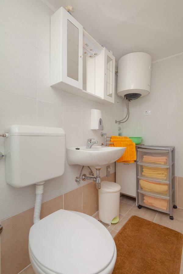 Apartament Miramare Pomer Zewnętrze zdjęcie