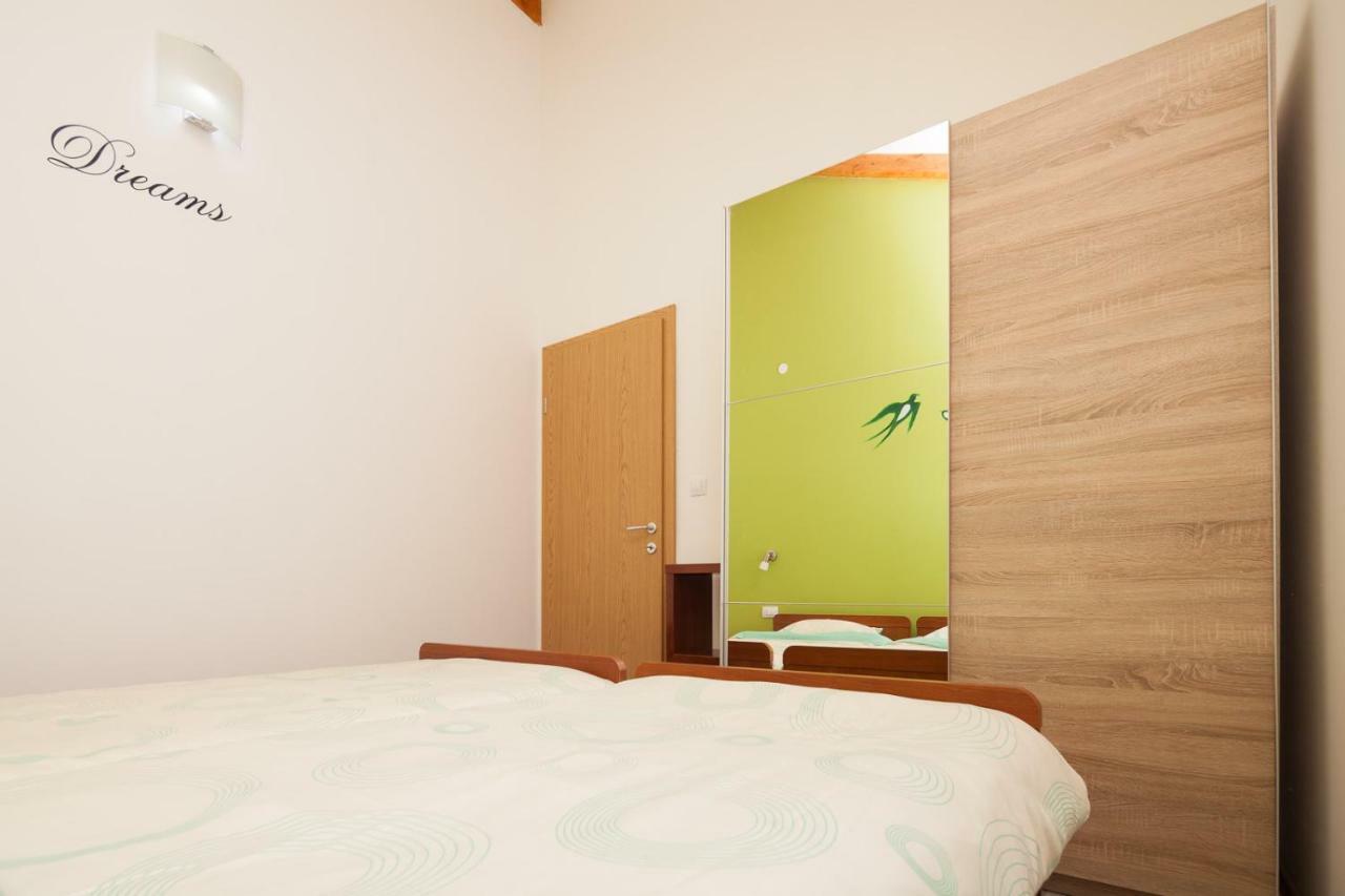 Apartament Miramare Pomer Zewnętrze zdjęcie